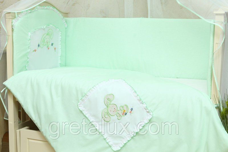 Детский спальный комплект в кроватку Сердечки, без балдахина