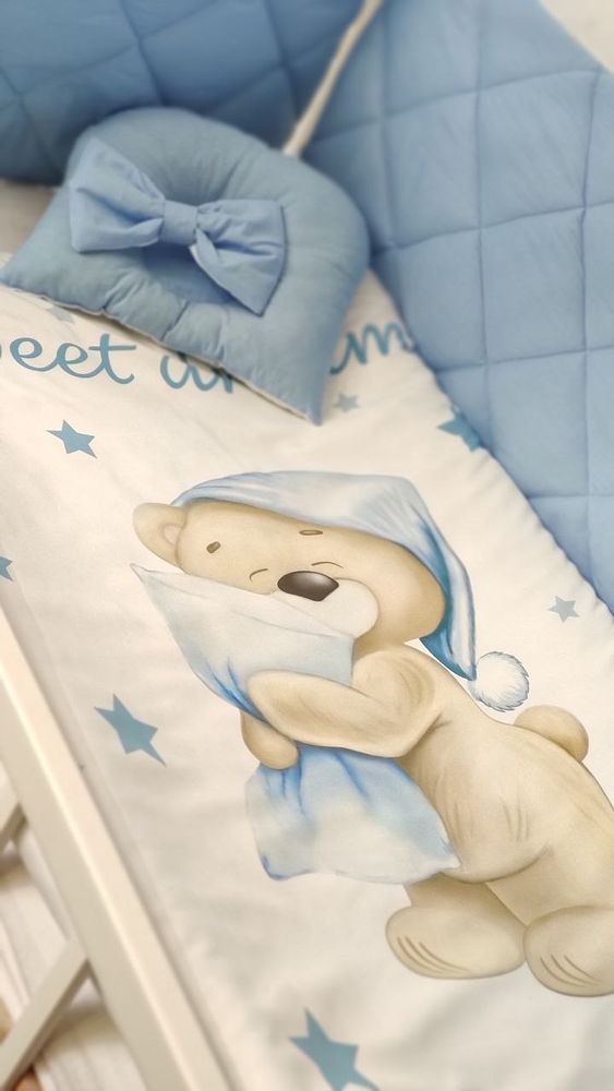 Детский постельный комплект в кроватку для новорожденных со стегаными бортиками на все 4 стороны кроватки Соня голубой