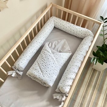 Захист валик в ліжечко для немовлят Star сіра: валик-цукерка, плед-конверт, простирадло без резинки