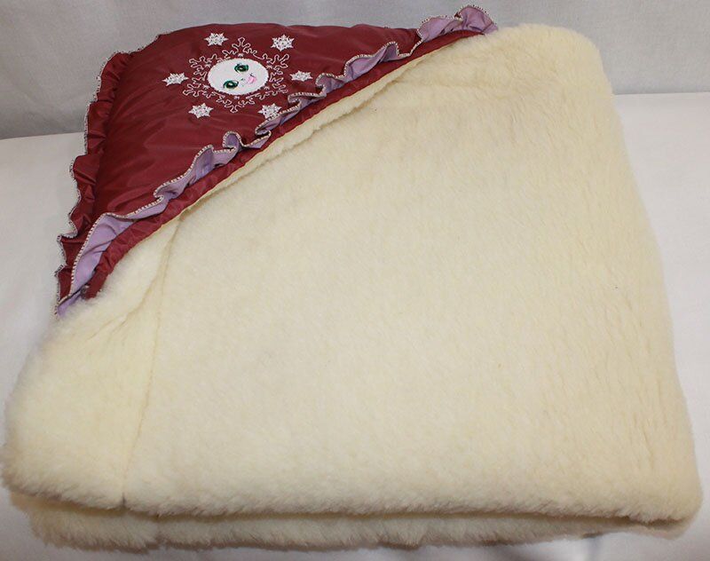 Конверт - одеяло на овчине Снежинки с капюшоном, Плащевка