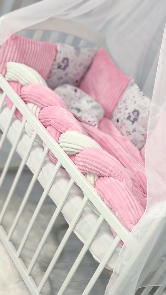 Постельное белье в кроватку для новорожденного с бортиками и балдахином + коса розовый
