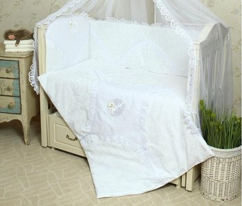 Комплект в ліжечко Ведмедик Непоседа білий візерунок, без балдахіна