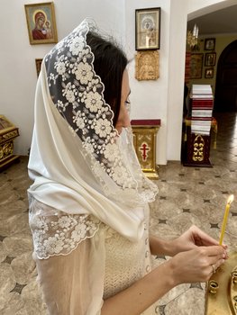 Церковный платок-хомут на голову в церковь Valeria молочный