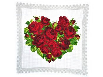 Набор для вышивки крестиком Цветочное сердце 50х50 см