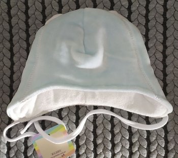 Тепла шапочка на синтепоні з бавовняною підкладкою для новонароджених Baby блакитна
