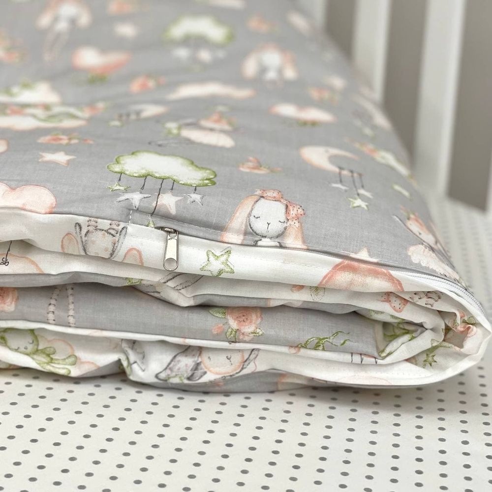 Змінний постільний комплект у ліжечко для новонароджених Повітряна Зайка фото, ціна, опис
