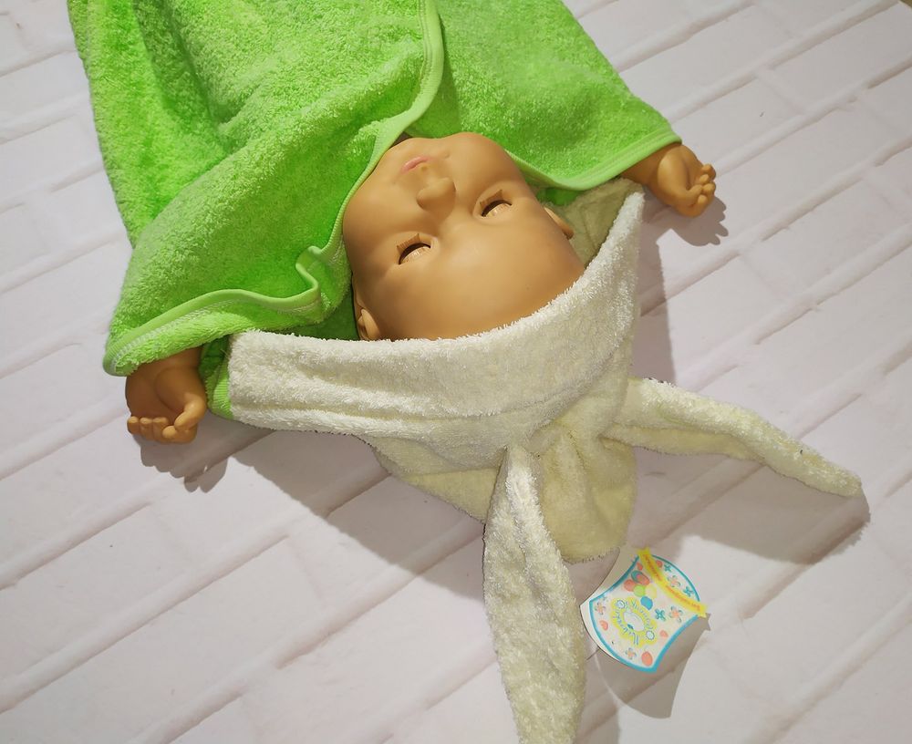 Рушник для новонароджених з капюшоном Зайка салатовий