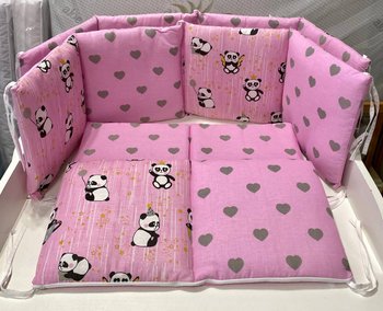Захисні бортики в ліжечко для немовлят рожеві пандочки з сердечками