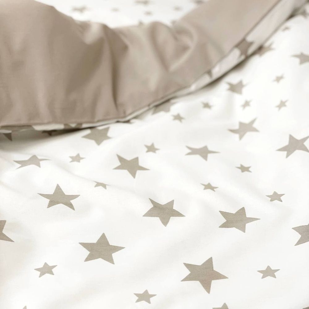 Сменный постельный комплект в кроватку для новорожденных stars beige фото, цена, описание