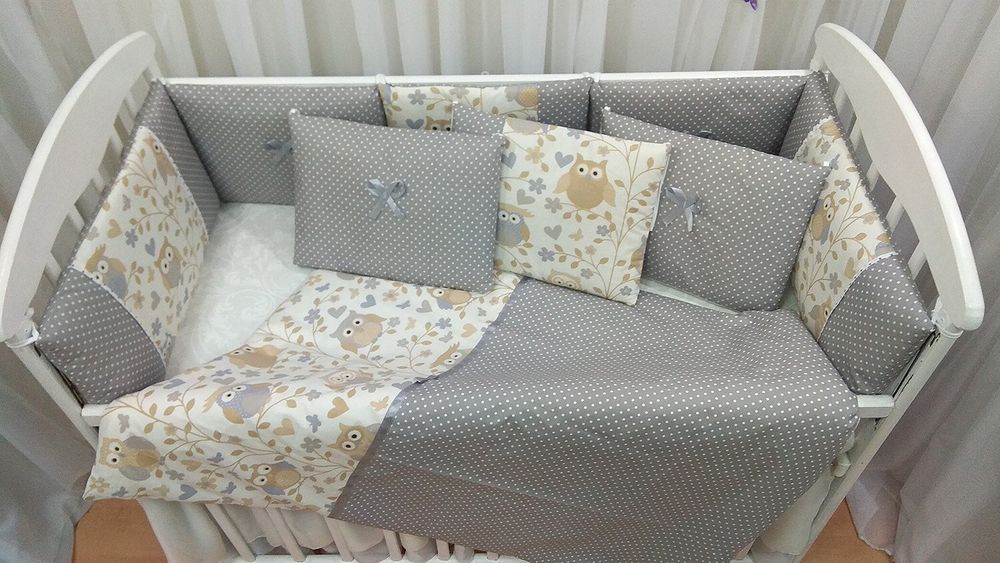 Постельные комплекты в кроватку для новорожденных Совушки 8 подушечек горошек