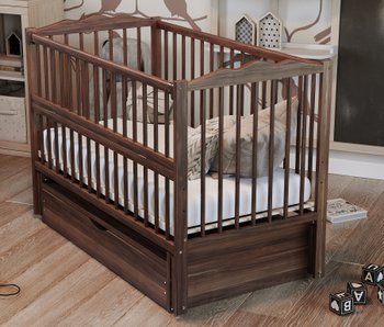 Деревянная кроватка для новорожденного из бука с маятником и ящиком цвет орех