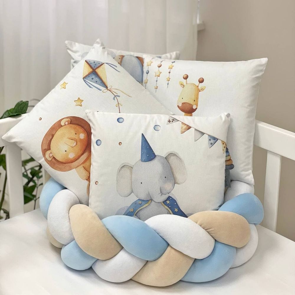Защитные бортики в кроватку новорожденным на 4 стороны подушки + коса Circus