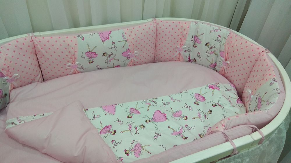 Комплект постельного белья в кругло-овальную кроватку с бортиками Балеринки