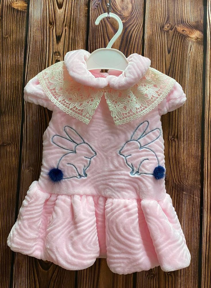 Плюшева святкова сукня Лапочка для новонародженої дівчинки рожева