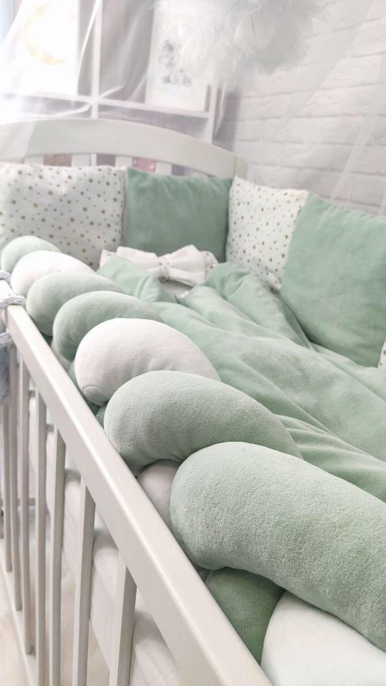 Комплект в ліжечко новонародженим з балдахіном Перлина olive, с балдахіном