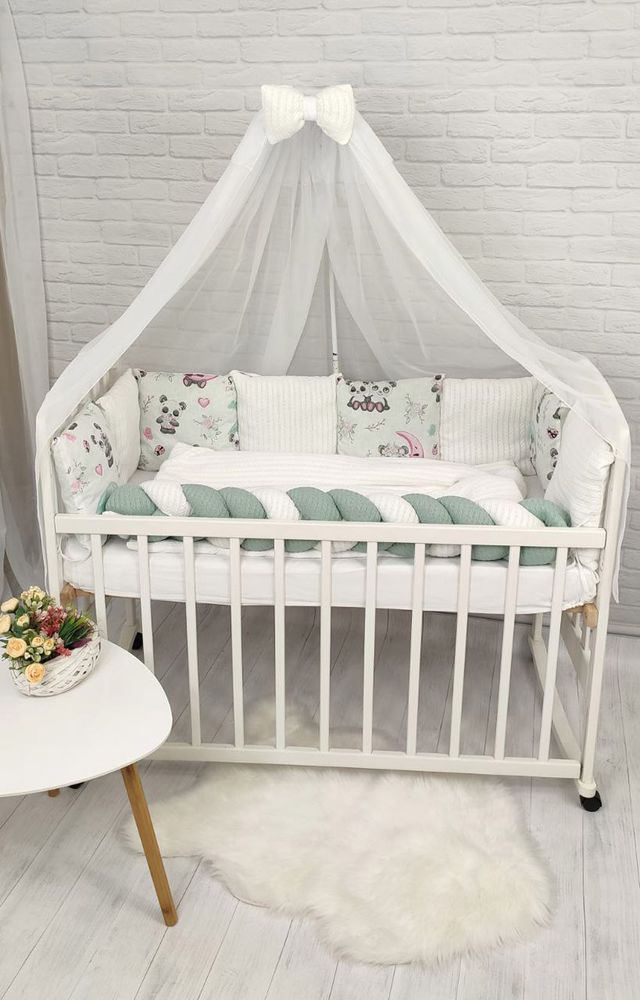 Спальный комплект в кроватку для новорожденных с балдахином и бортиками Вязка Пике Панда