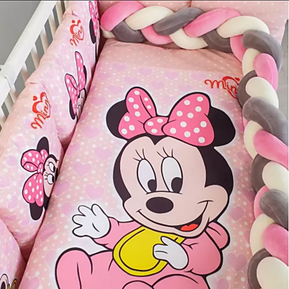 Постельный комплект в кроватку с бортиками Малышка Микки подушки + КОСА розовый
