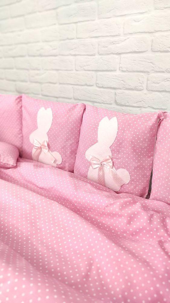 Комплект в кроватку с бортиками Зайка розовый, без балдахина