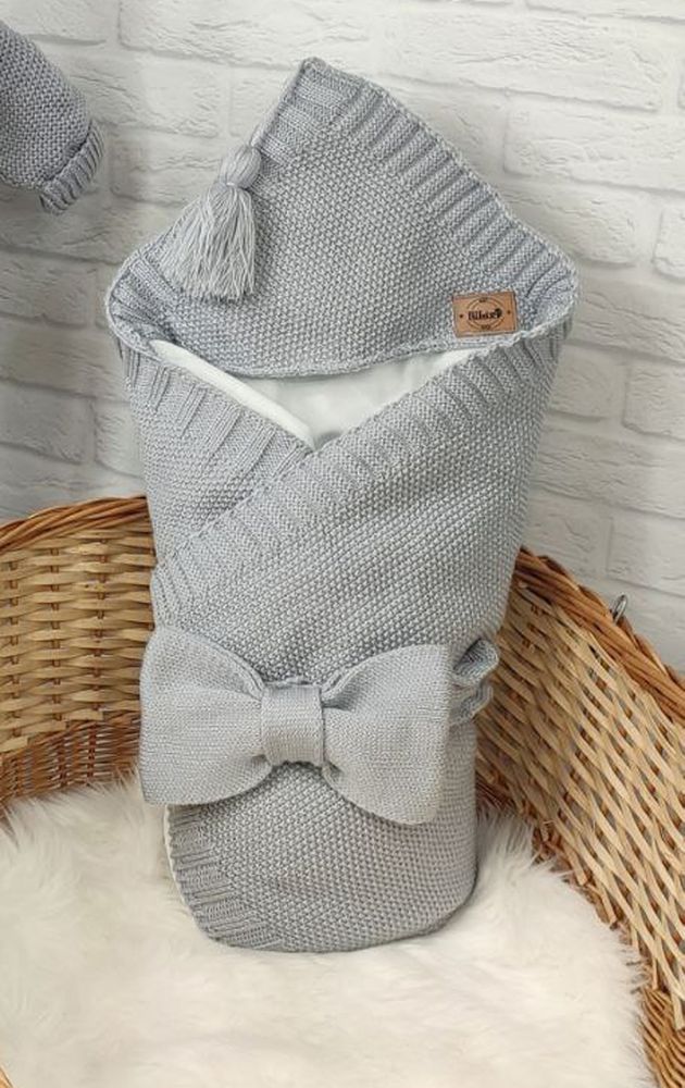 Теплый комплект на выписку с роддома Вязка для новорожденных: конверт одеяло + шапочка с комбинезоном серый