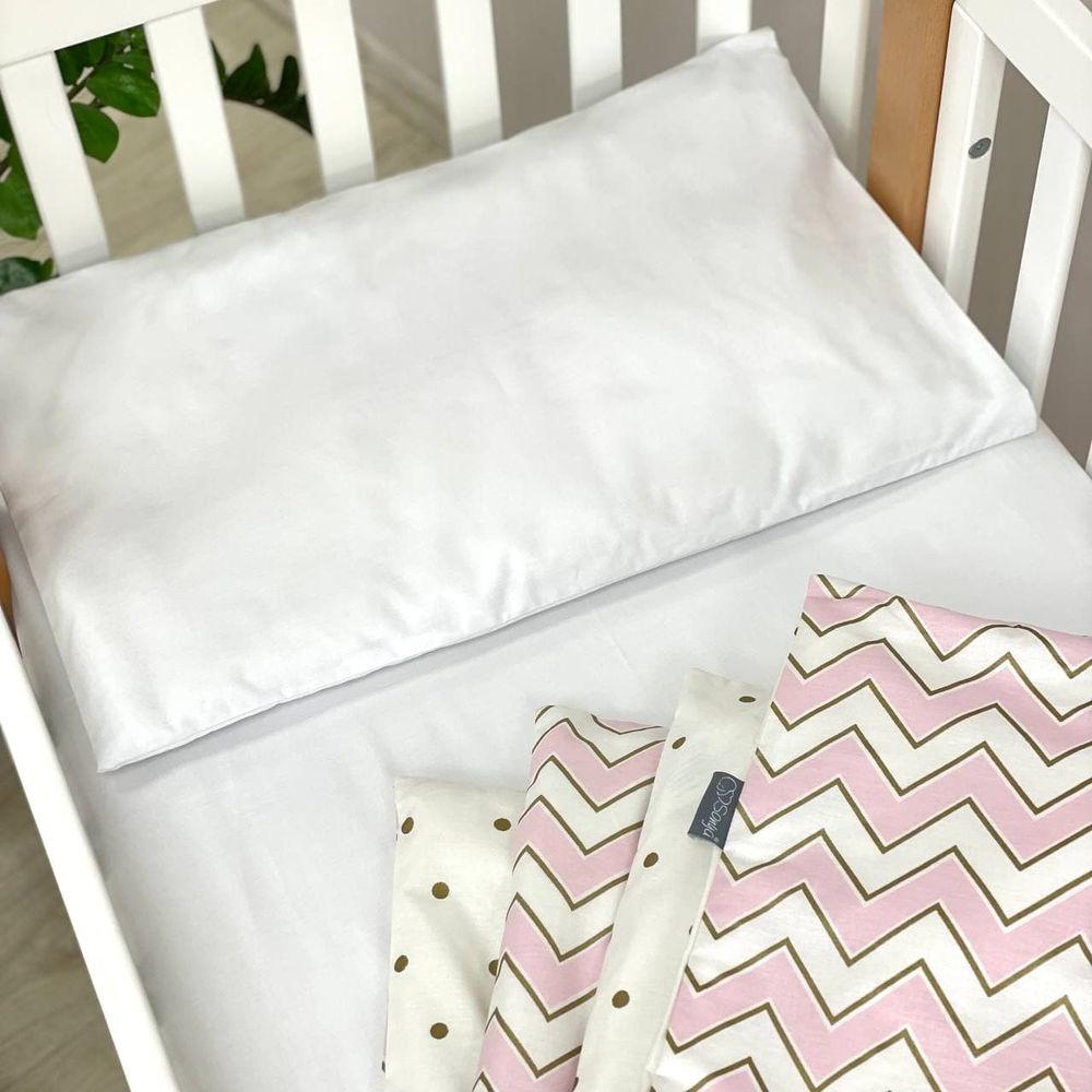 Сменный постельный комплект в кроватку для новорожденных розовый зигзаг фото, цена, описание