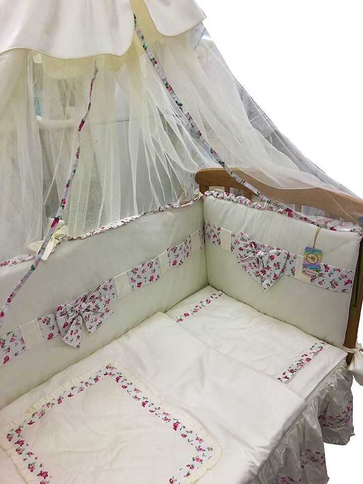 Постільний комплект Трояндочки в ліжечко для новонародженої, без балдахіна
