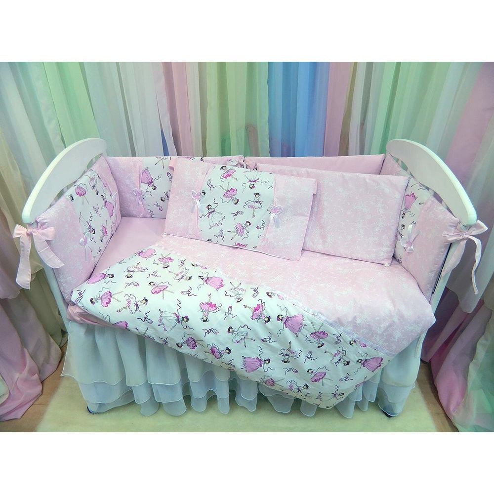 Постельный набор в кроватку розовый узор + Принцессы 6 защитных подушечек, без балдахина