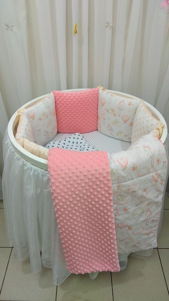Комплект постільної білизни в кругле-овальне ліжечко з бортиками Зайка пудра
