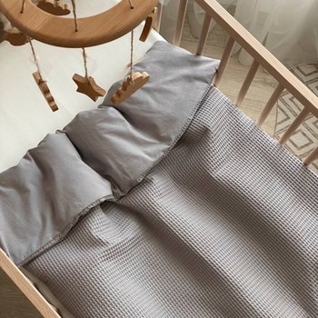 Теплий стильний плед для малюків та новонароджених у ліжечко та коляску вафля+жатка сірий