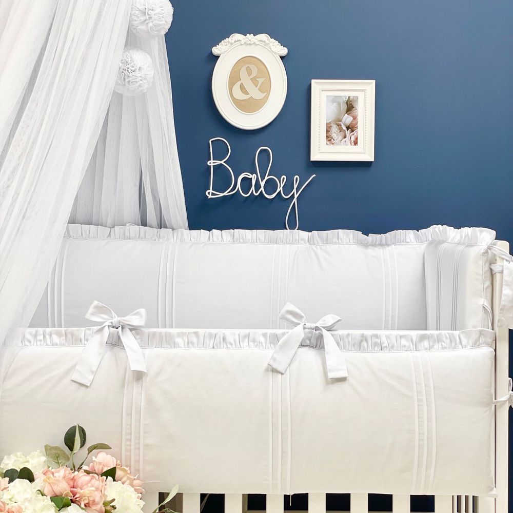 Сатиновый белый постельный комплект для новорожденных с бортиками Сладкая жизнь, без балдахина