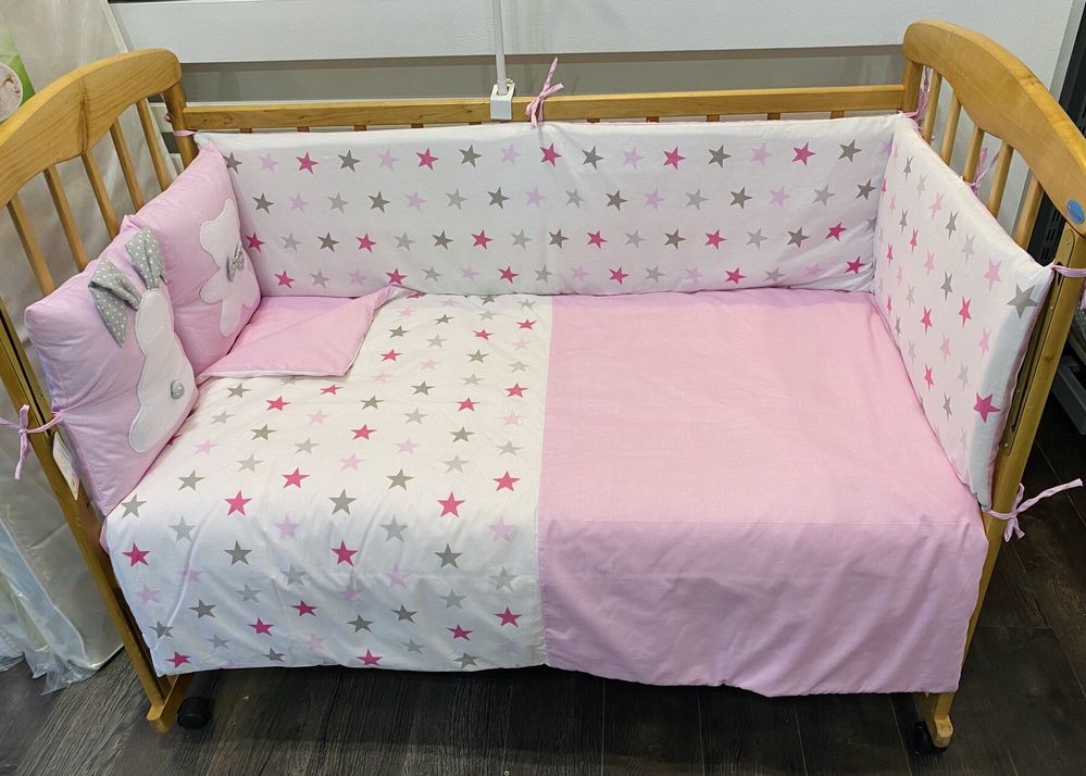 Комплект в ліжечко Звірятка + Рожеві Зірки, без балдахіна