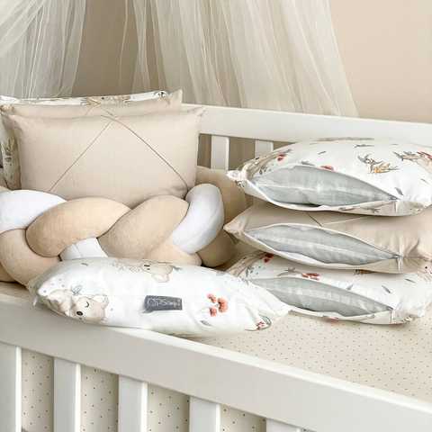 Когда новорожденному нужна подушка?