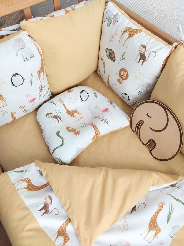 Детский спальный набор Облачко Африка 12 подушек в кроватку для новорожденного, без балдахина