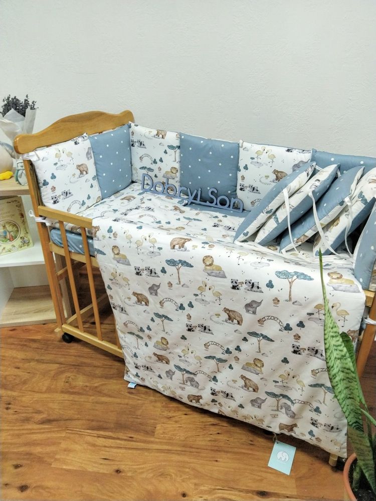 Сатиновий спальний комплект в ліжечко Модена Еколінія 12 подушок, без балдахіна