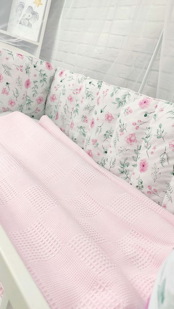 Комплект в ліжечко для новонародженого Троянди, с балдахіном