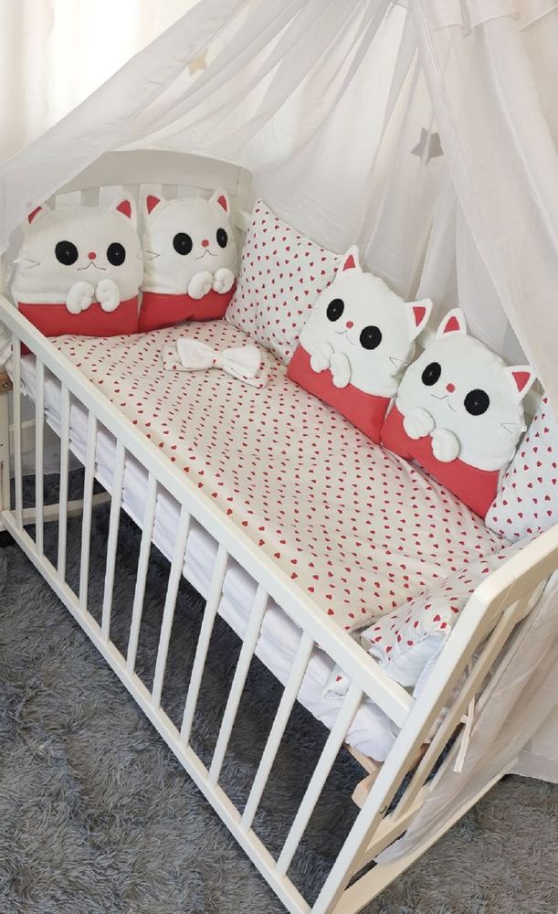 Постільна білизна в ліжечко для новонародженого з бортиками та балдахіном Kitty теракот
