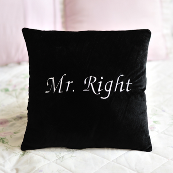 Подушка декоративная «Mr. Right», Черный, Подушки игрушки ИНТЕРЬЕРНЫЕ