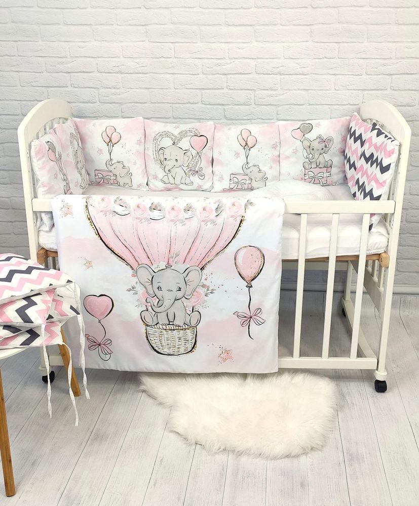 Детский постельный комплект в кроватку для новорожденного с бортиками Слон на шаре